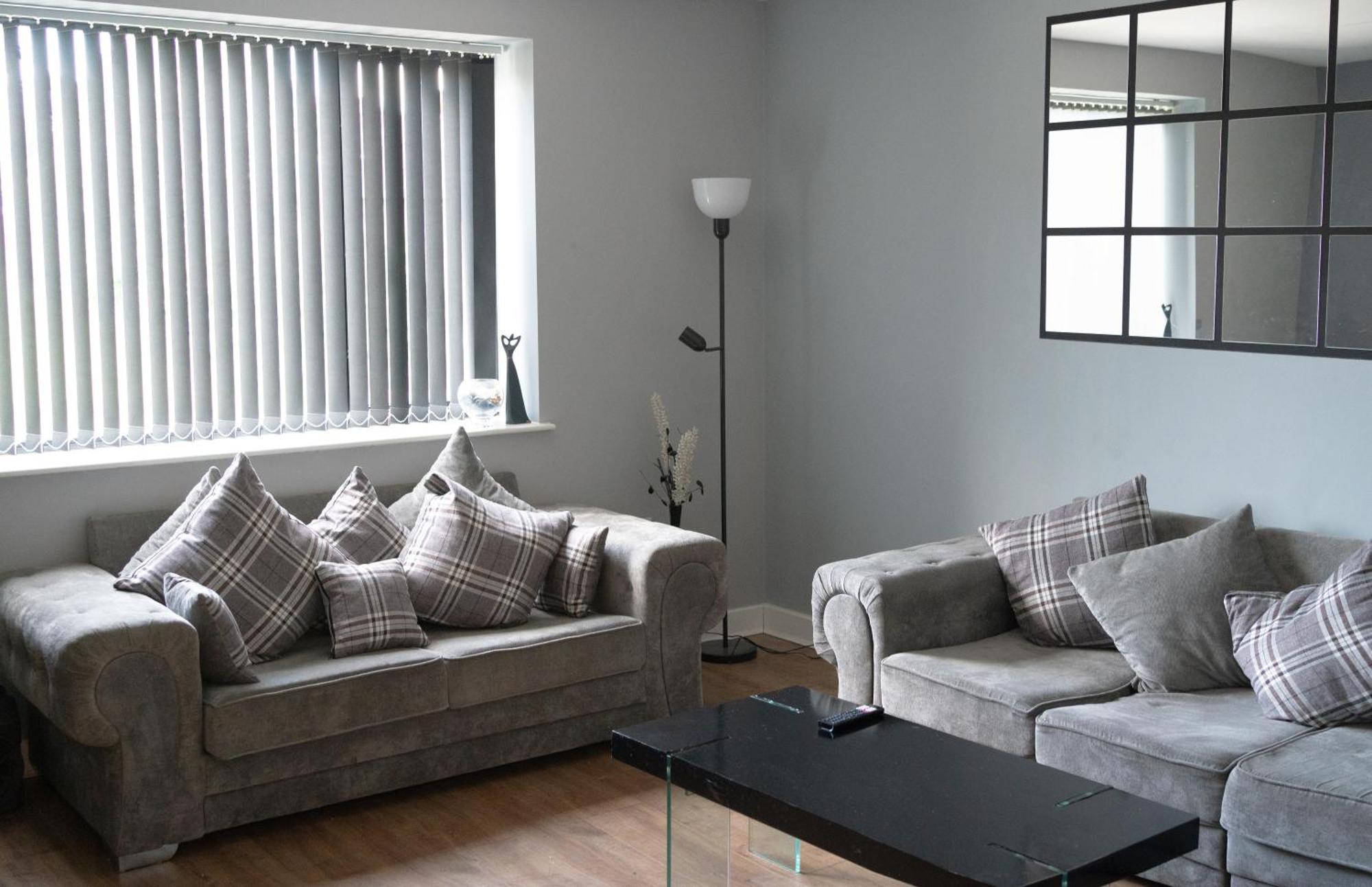 The Luxe By Waggoner Aparts 2 Bedroom! Bradford  Exterior foto